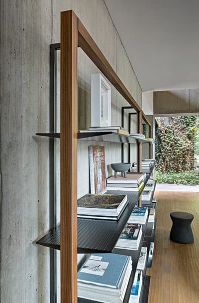 Alix Bookshelf